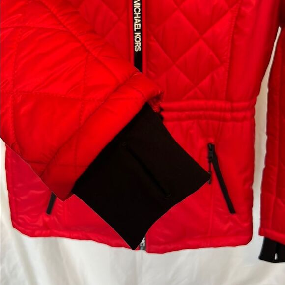Michael Kors Red Hooded Puffer Down Winter Jacket With Diamond Quilting - Picture 2 of 8